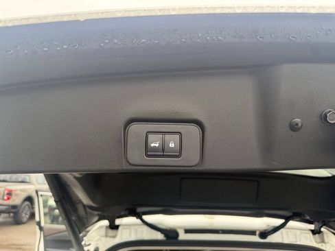 Used 2023 Nissan Rogue SV w/ SV Premium Package AWD/4WD image 8