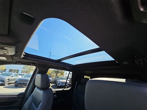 Used 2024 Chevrolet Tahoe Z71 w/ Luxury Package image 30