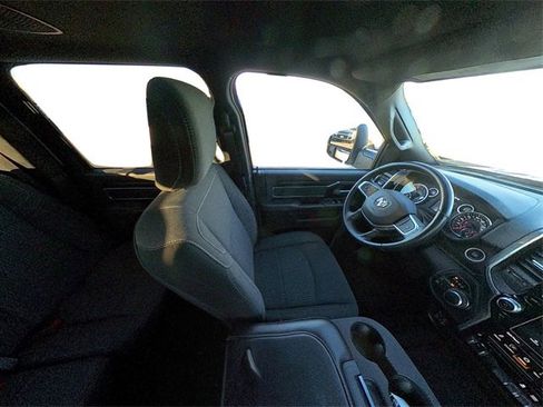 Used 2024 RAM 2500 Big Horn w/ Sport Appearance Package image 37