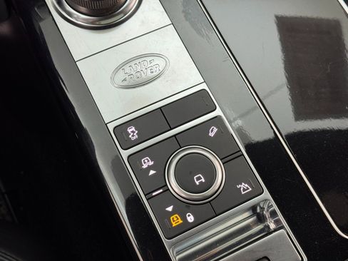 Used 2020 Land Rover Range Rover HSE image 36