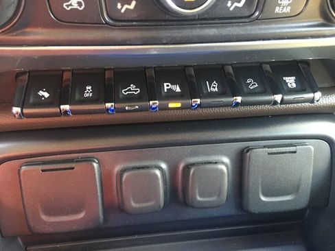 Used 2019 GMC Sierra 1500 AT4 w/ AT4 Premium Package image 20