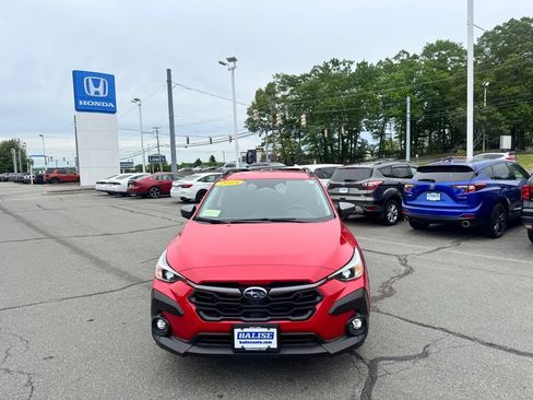 Used 2024 Subaru Crosstrek 2.0i Premium AWD/4WD image 2