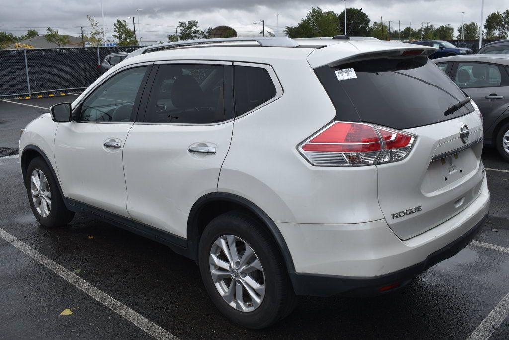 Used 2015 Nissan Rogue SV AWD/4WD image 3