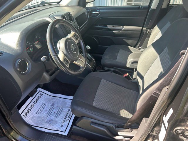 Used 2013 Jeep Compass Latitude AWD/4WD image 12