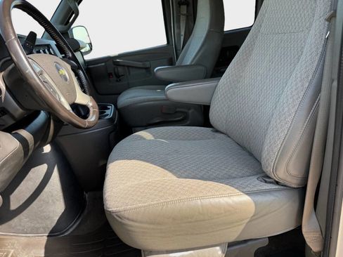 Used 2016 Chevrolet Express 3500 LT w/ LT Preferred Equipment Group image 7