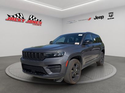 Used 2023 Jeep Grand Cherokee Altitude