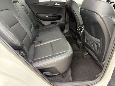 Used 2022 Kia Sportage EX image 35