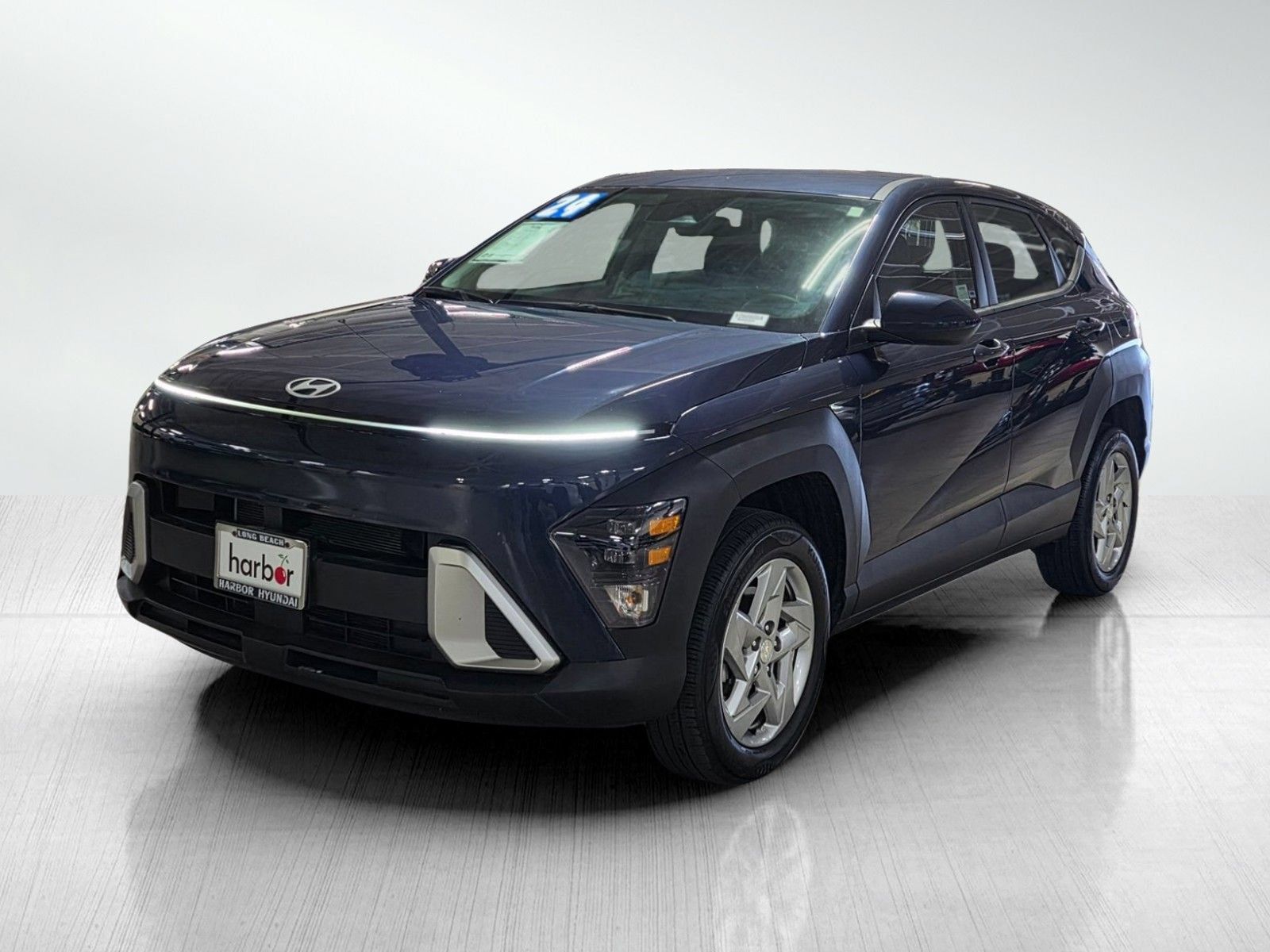 Used 2024 Hyundai Kona SE AWD/4WD image 3
