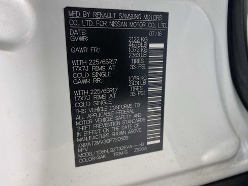 Used 2016 Nissan Rogue SV image 21