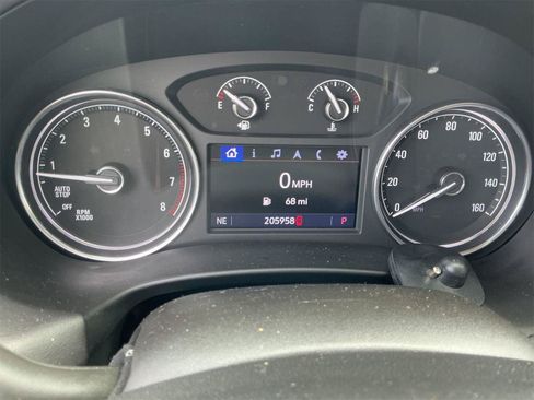 Used 2020 Buick Enclave Essence FWD image 12