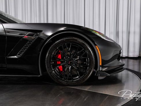 Used 2016 Chevrolet Corvette Z06 w/ 3LZ Preferred Equipment Group image 30