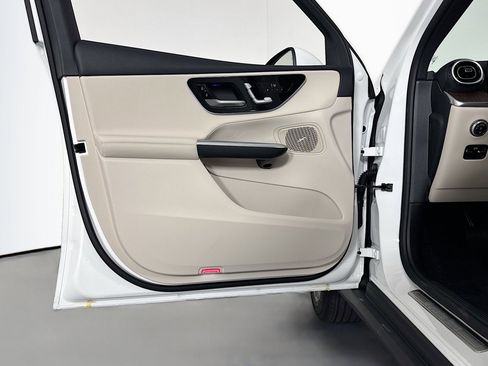 New 2026 Mercedes-Benz GLC 300 image 20