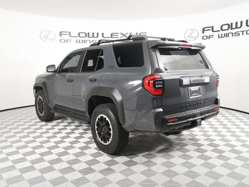 Used 2025 Toyota 4Runner TRD Off-Road Premium AWD/4WD image 5