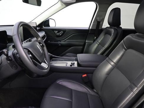 New 2026 Lincoln Aviator AWD w/ Jet Appearance Package image 13