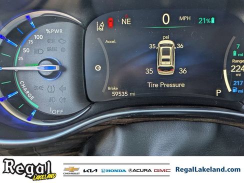 Used 2022 Chrysler Pacifica Limited image 31