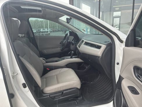 Used 2017 Honda HR-V EX-L image 17