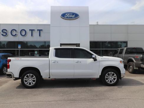 Used 2023 Chevrolet Silverado 1500 LTZ AWD/4WD image 17