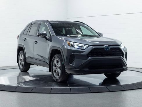 Used 2024 Toyota RAV4 XLE image 4