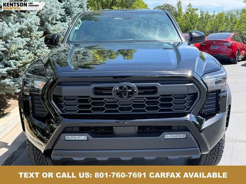 Used 2026 Toyota Tacoma TRD Off-Road AWD/4WD image 2