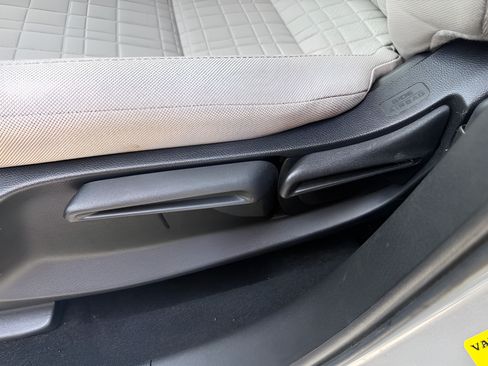 Certified 2023 Honda HR-V LX image 10