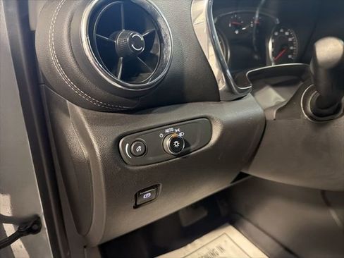 Used 2023 Chevrolet Blazer LT w/ Convenience Package FWD image 12