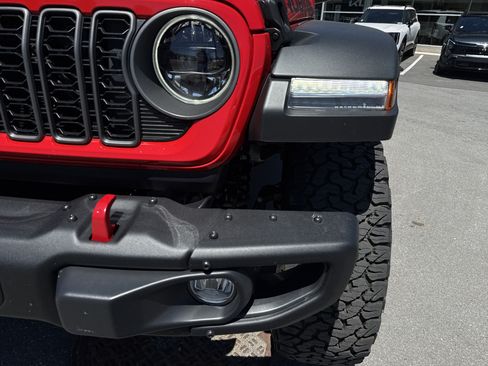 Used 2026 Jeep Wrangler Unlimited Rubicon w/ Xtreme 35 Tire Package AWD/4WD image 10