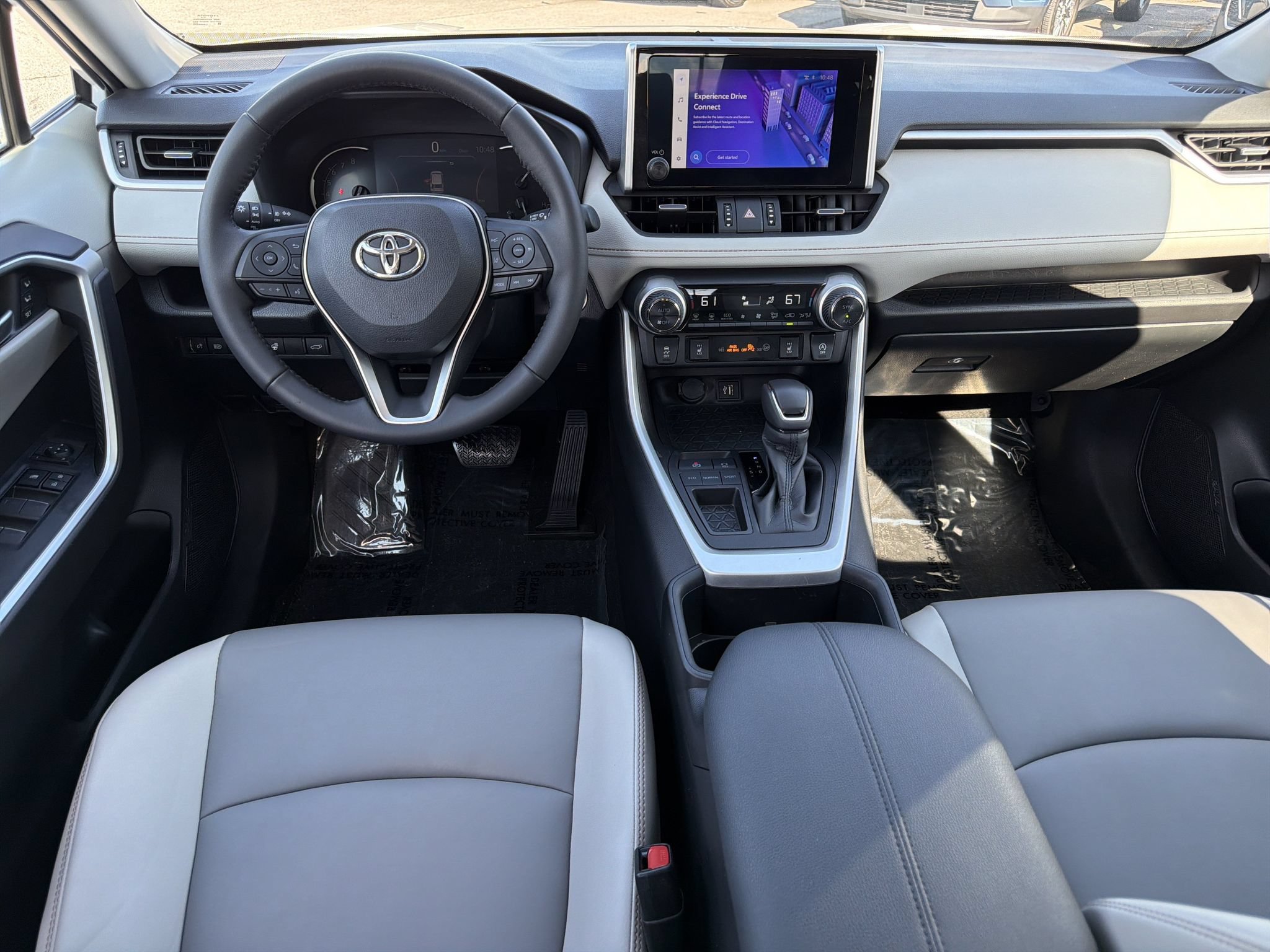 Used 2023 Toyota RAV4 XLE Premium FWD image 2