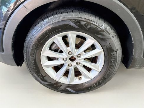 Used 2019 Kia Sorento L FWD image 39