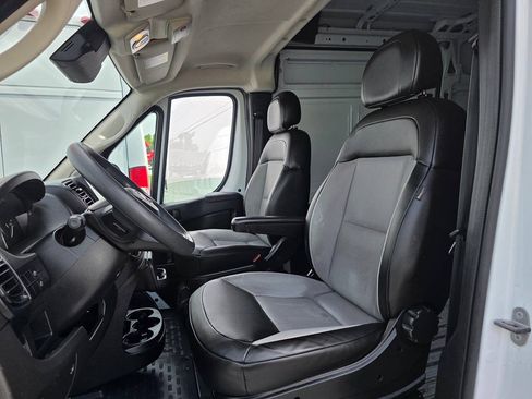 Used 2023 RAM ProMaster 2500 FWD image 10
