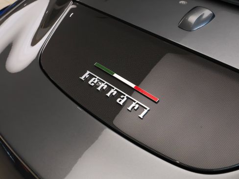 Used 2025 Ferrari Roma Spider RWD image 25
