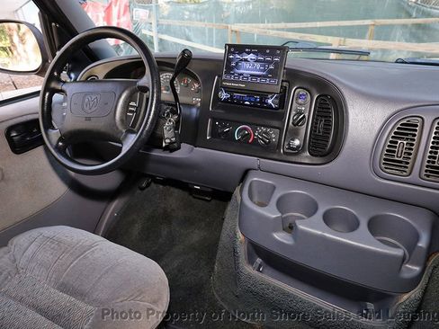 Used 1998 Dodge B1500 image 9