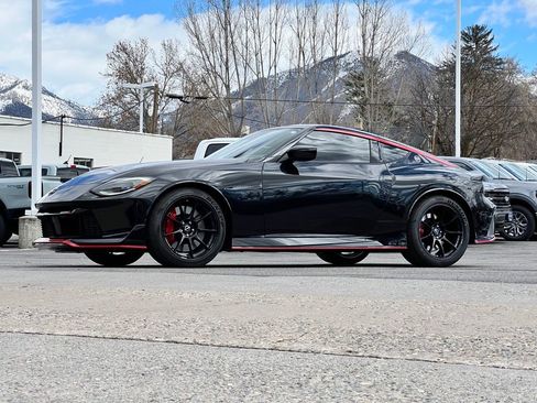 New 2024 Nissan Z NISMO w/ Floor Mat Package image 45