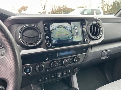 Used 2023 Toyota Tacoma TRD Sport image 24