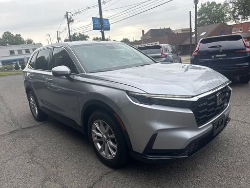 Used 2024 Honda CR-V EX-L image 3