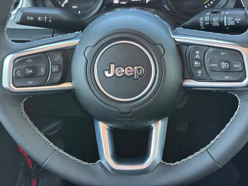 Used 2025 Jeep Wrangler Sahara 4xe w/ Safety Group AWD/4WD image 14