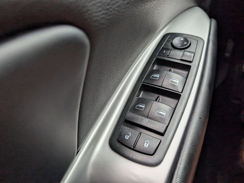 Used 2015 Dodge Journey SXT w/ Flexible Seating Group image 30