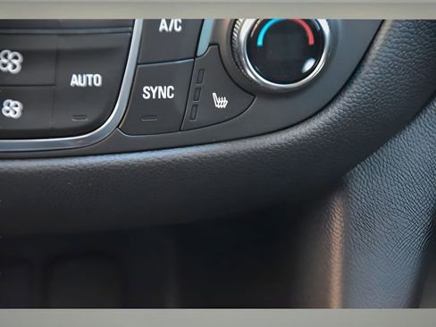 Used 2020 Chevrolet Equinox LT w/ Driver Convenience Package image 36