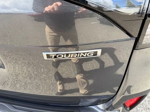 Used 2025 Subaru Forester Touring AWD/4WD image 21