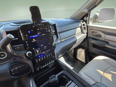 Used 2020 RAM 2500 Limited AWD/4WD image 26