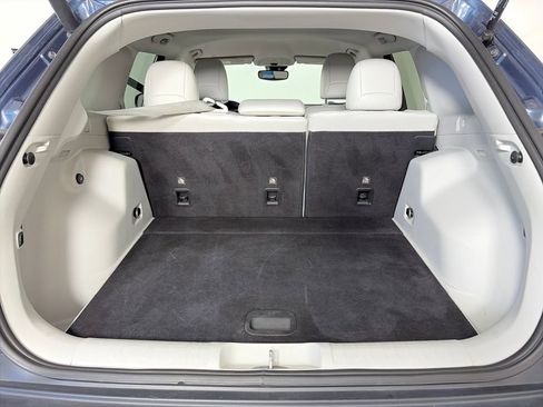 Used 2021 Jeep Cherokee Latitude Lux w/ Comfort/Convenience Group image 28