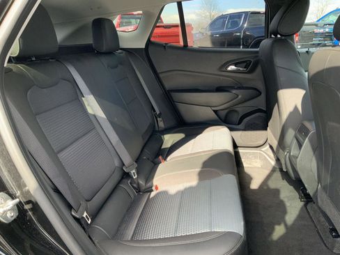 Used 2025 Chevrolet Trax LT image 49