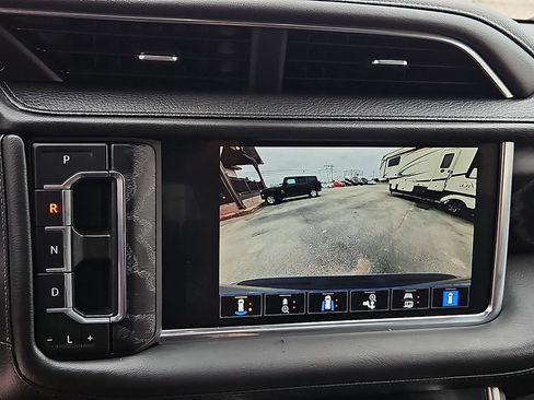 Used 2023 GMC Yukon Denali AWD/4WD image 29