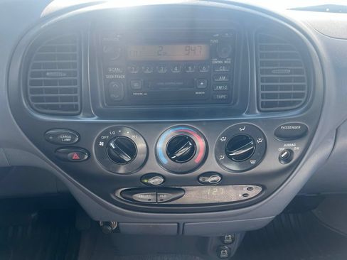 Used 2001 Toyota Tundra SR5 w/ Convenience Pkg AWD/4WD image 13