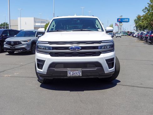 Used 2024 Ford Expedition Max XLT AWD/4WD image 2