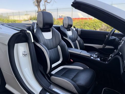 Used 2015 Mercedes-Benz SL 550 image 21