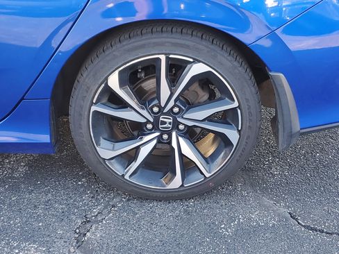 Used 2018 Honda Civic Si image 9