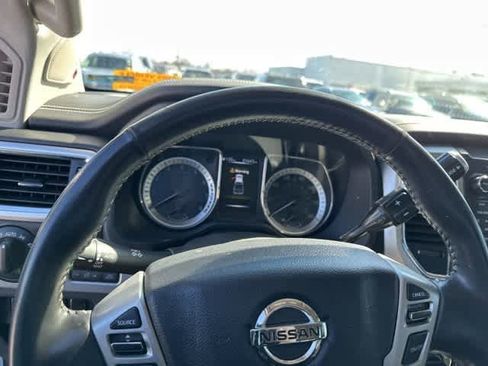 Used 2018 Nissan Titan PRO-4X w/ Pro-4x Utility Package image 8