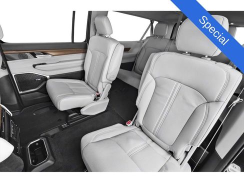 Used 2024 Jeep Wagoneer L Series II w/ Flexible Seating Group image 43