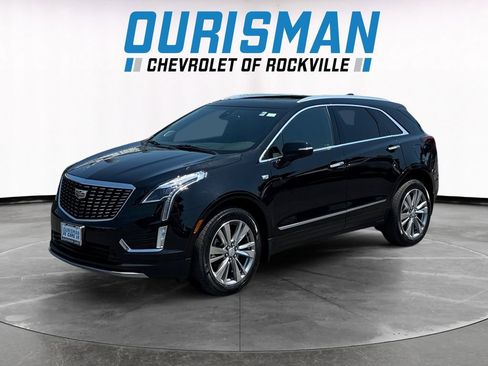 Used 2023 Cadillac XT5 Premium Luxury AWD/4WD image 2