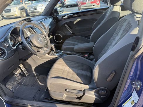 Used 2012 Volkswagen Beetle Turbo image 6